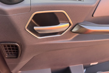 �й����� HOWO TX7 PRO 290���� 4X2 6.8����������ʽ�ػ���ͼƬ