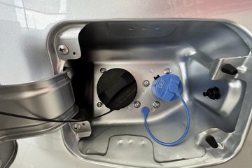 ������ʮ��RE-MAX ���� 2026�� 2.8T���� 150���� �ֶ����� ����˫��Ƥ��ͼƬ