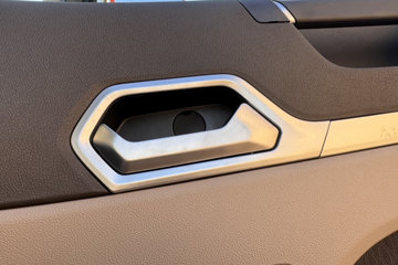 ��������HOWO TS7 6.9L���� 290���� 4X2 �й�����8�� 9.6����ʽ�ػ���ͼƬ