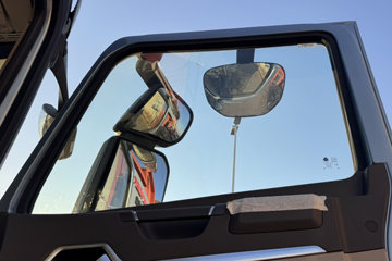 ��������HOWO TS7 6.9L���� 290���� 4X2 �й�����8�� 9.6����ʽ�ػ���ͼƬ