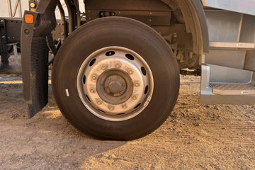 ��������HOWO TS7 6.9L���� 290���� 4X2 �й�����8�� 9.6����ʽ�ػ���ͼƬ