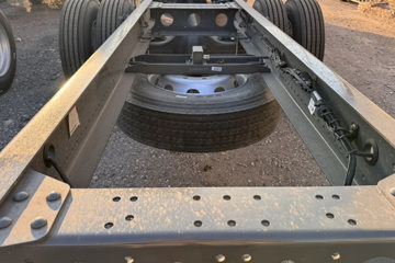 ��������HOWO TS7 6.9L���� 290���� 4X2 �й�����8�� 9.6����ʽ�ػ���ͼƬ