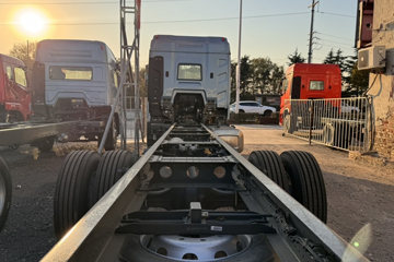 ��������HOWO TS7 6.9L���� 290���� 4X2 �й�����8�� 9.6����ʽ�ػ���ͼƬ