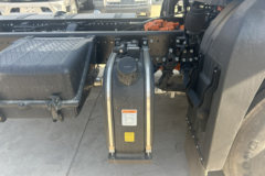 欧曼银河3 7L柴油 350马力 4X2 采埃孚9档 AMT自动档 高顶 6.8米排半栏板载货车