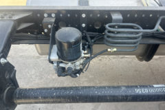 欧曼银河3 7L柴油 350马力 4X2 采埃孚9档 AMT自动档 高顶 6.8米排半栏板载货车