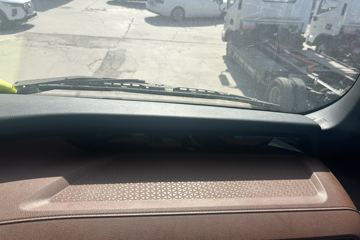 ŷ������3 7L���� 350���� 4X2 �ɰ���9�� AMT�Զ��� �߶� 6.8���Ű������ػ���ͼƬ