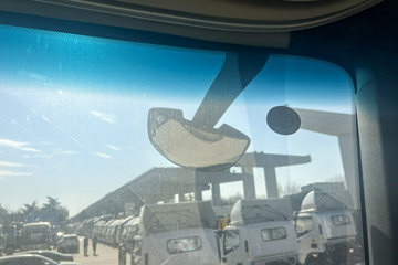 ŷ������3 7L���� 350���� 4X2 �ɰ���9�� AMT�Զ��� �߶� 6.8���Ű������ػ���ͼƬ