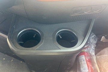 ŷ������3 7L���� 350���� 4X2 �ɰ���9�� AMT�Զ��� �߶� 6.8���Ű������ػ���ͼƬ