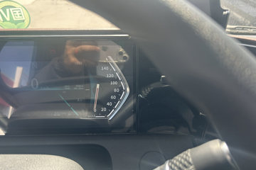 ŷ������3 7L���� 350���� 4X2 �ɰ���9�� AMT�Զ��� �߶� 6.8���Ű������ػ���ͼƬ