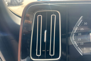 ŷ������3 7L���� 350���� 4X2 �ɰ���9�� AMT�Զ��� �߶� 6.8���Ű������ػ���ͼƬ