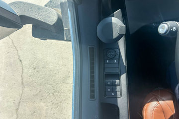 ŷ������3 7L���� 350���� 4X2 �ɰ���9�� AMT�Զ��� �߶� 6.8���Ű������ػ���ͼƬ