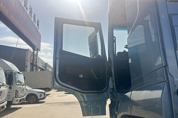 ŷ������3 7L���� 350���� 4X2 �ɰ���9�� AMT�Զ��� �߶� 6.8���Ű������ػ���ͼƬ