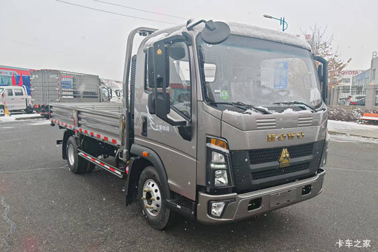 ����HOWO�Ῠ���� 2.5L���� 185���� �й�����12�� 4.15�׵��������Ῠ