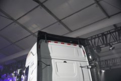 斯堪尼亚NEXT ERA系列 柴油 500马力 6X2R 牵引车