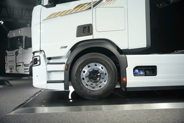 ˹������NEXT ERAϵ�� ���� 500���� 6X2R ǣ����ͼƬ