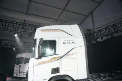 斯堪尼亚NEXT ERA系列 柴油 500马力 6X2R 牵引车