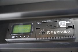 广汽T9&nbsp;电动牵引车驾驶室图片