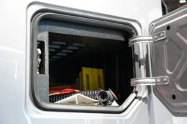 广汽T9&nbsp;电动牵引车底盘图片