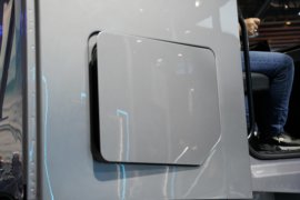 广汽T9&nbsp;电动牵引车底盘图片