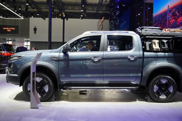 ����Ƥ�� ��;PHEV 2025�� ������ ���� ������ʽ��϶���˫��Ƥ�� 31.2kWhͼƬ