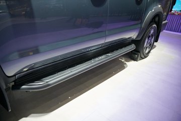 ����Ƥ�� ��;PHEV 2025�� ������ ���� ������ʽ��϶���˫��Ƥ�� 31.2kWhͼƬ