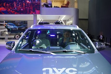 ����Ƥ�� ��;PHEV 2025�� ������ ���� ������ʽ��϶���˫��Ƥ�� 31.2kWhͼƬ