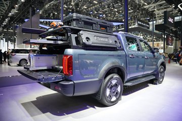 ����Ƥ�� ��;PHEV 2025�� ������ ���� ������ʽ��϶���˫��Ƥ�� 31.2kWhͼƬ