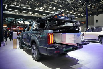 ����Ƥ�� ��;PHEV 2025�� ������ ���� ������ʽ��϶���˫��Ƥ�� 31.2kWhͼƬ