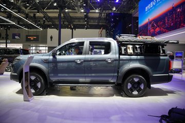 ����Ƥ�� ��;PHEV 2025�� ������ ���� ������ʽ��϶���˫��Ƥ�� 31.2kWhͼƬ