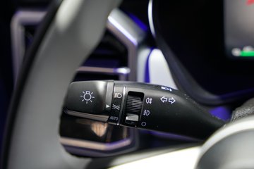 ����Ƥ�� ��;PHEV 2025�� ������ ���� ������ʽ��϶���˫��Ƥ�� 31.2kWhͼƬ