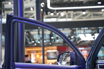 ����Ƥ�� ��;PHEV 2025�� ������ ���� ������ʽ��϶���˫��Ƥ�� 31.2kWhͼƬ