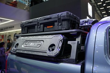 ����Ƥ�� ��;PHEV 2025�� ������ ���� ������ʽ��϶���˫��Ƥ�� 31.2kWhͼƬ