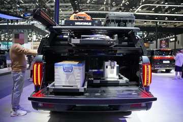 ����Ƥ�� ��;PHEV 2025�� ������ ���� ������ʽ��϶���˫��Ƥ�� 31.2kWhͼƬ