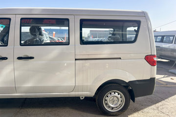 SRM��ԴС��ʨX30 2023�� ������ 1.5L CNG 86���� 6��΢��ͼƬ