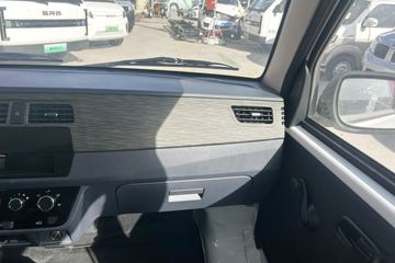 SRM��ԴС��ʨX30 2023�� ������ 1.5L CNG 86���� 6��΢��ͼƬ