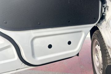 SRM��ԴС��ʨX30 2023�� ������ 1.5L CNG 86���� 6��΢��ͼƬ