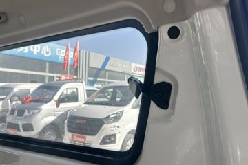 SRM��ԴС��ʨX30 2023�� ������ 1.5L CNG 86���� 6��΢��ͼƬ
