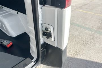 SRM��ԴС��ʨX30 2023�� ������ 1.5L CNG 86���� 6��΢��ͼƬ