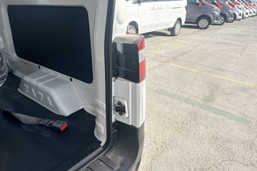 SRM��ԴС��ʨX30 2023�� ������ 1.5L CNG 86���� 6��΢��ͼƬ