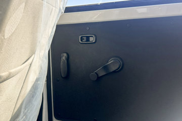 SRM��ԴС��ʨX30 2023�� ������ 1.5L CNG 86���� 6��΢��ͼƬ