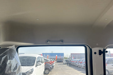 SRM��ԴС��ʨX30 2023�� ������ 1.5L CNG 86���� 6��΢��ͼƬ