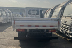 时代领航S1 2.3L柴油 122马力 万里扬5档 3.85米单排栏板微卡 时代领航S1 2.3L柴油 122马力 万里扬5档 3.85米单排栏板微卡