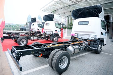 �������ó� ���� ���������� 4.2�׵��Ŵ��綯��ʽ�Ῠ ����ʱ��120.27kWhͼƬ