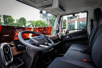 �������ó� ���� ���������� 4.2�׵��Ŵ��綯��ʽ�Ῠ ����ʱ��120.27kWhͼƬ