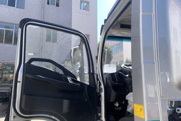 ����HOWO���� 4.15�׵��Ŵ��綯��դʽ�Ῠ �й�����134.02kWhͼƬ