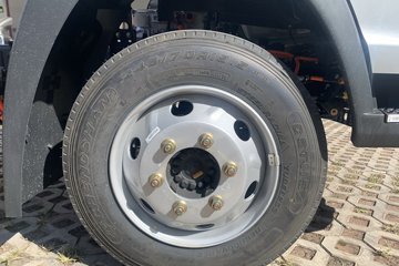 ����HOWO���� 4.15�׵��Ŵ��綯��դʽ�Ῠ �й�����134.02kWhͼƬ