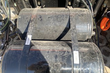 ����HOWO���� 4.15�׵��Ŵ��綯��դʽ�Ῠ �й�����134.02kWhͼƬ