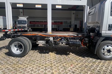 ����HOWO���� 4.15�׵��Ŵ��綯��դʽ�Ῠ �й�����134.02kWhͼƬ