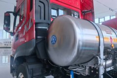 东风天龙KL 12.9L LNG 520马力 4X2 东风14档 牵引车