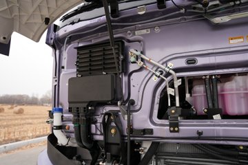 һ�����J6PRO 13.2L LNG 530���� 6X4 һ�����12�� AMT�Զ��� ǣ����ͼƬ